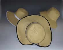 Packable Scalloped Brim Hat